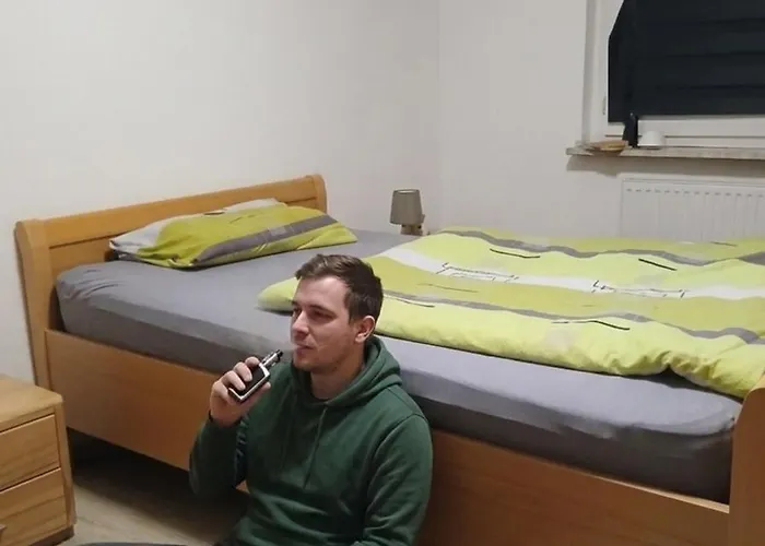 ホームステイ Doppelbett ディンスラーケン